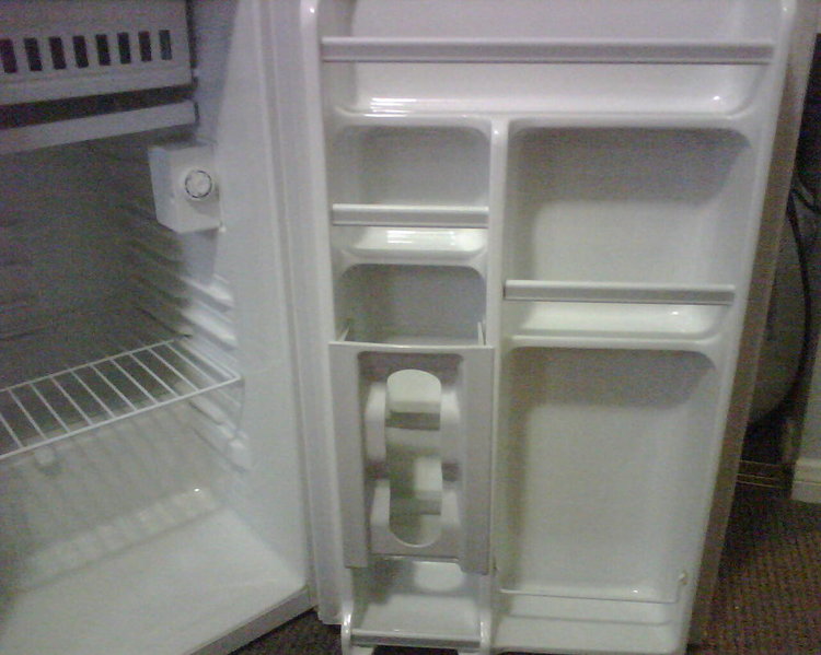 fridge2.jpg