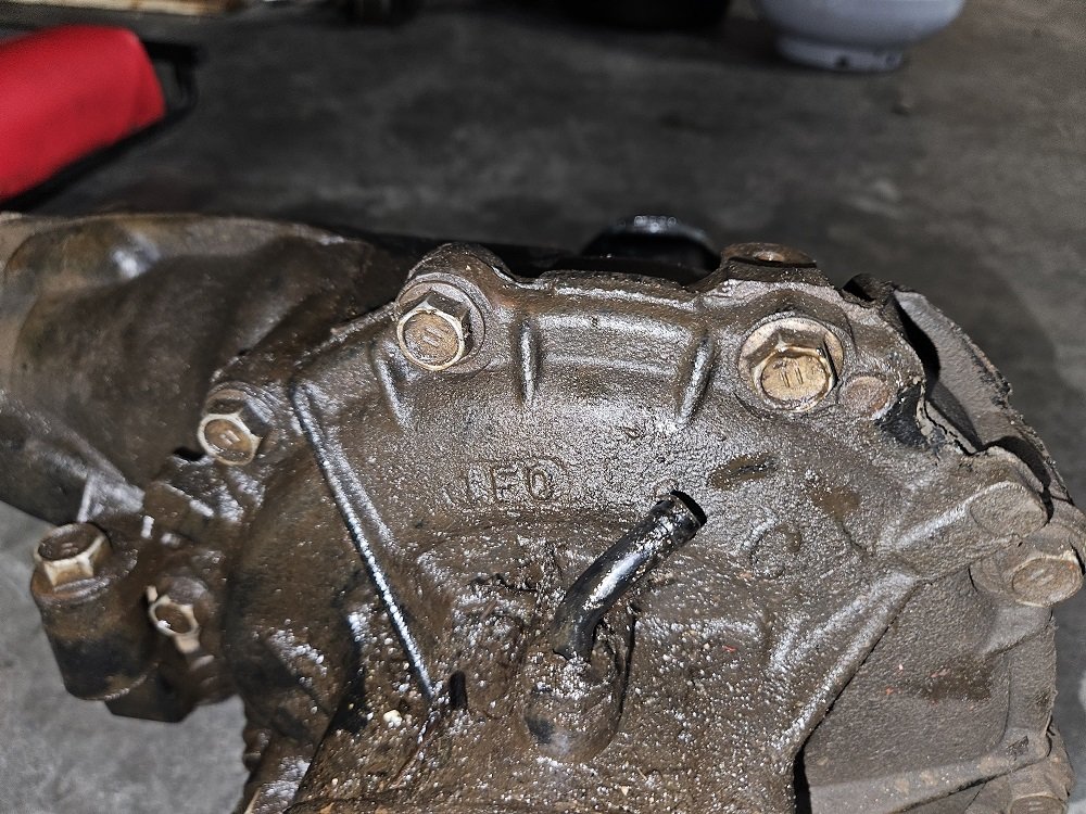 front-differential-closeup.jpg