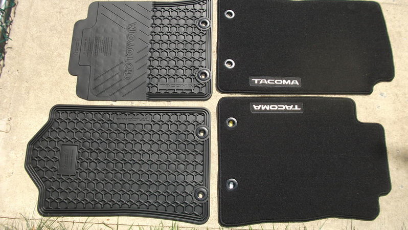 FRONT OEN RUBBER AND CARPET MAT SETS.jpg