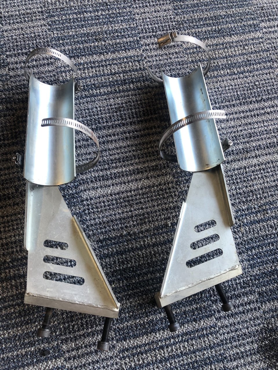 Front Resevoir Brackets.jpg