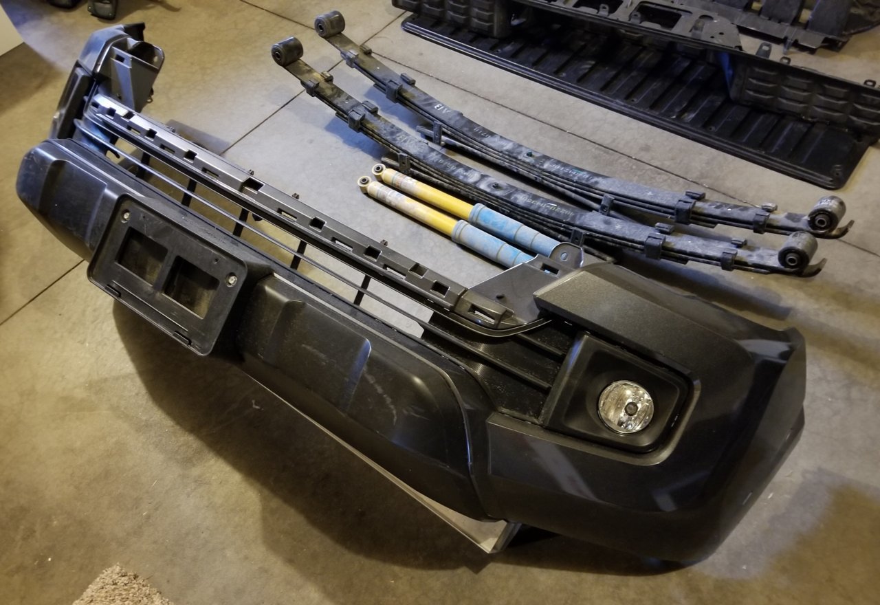 front_bumper_w_fogs2.jpg