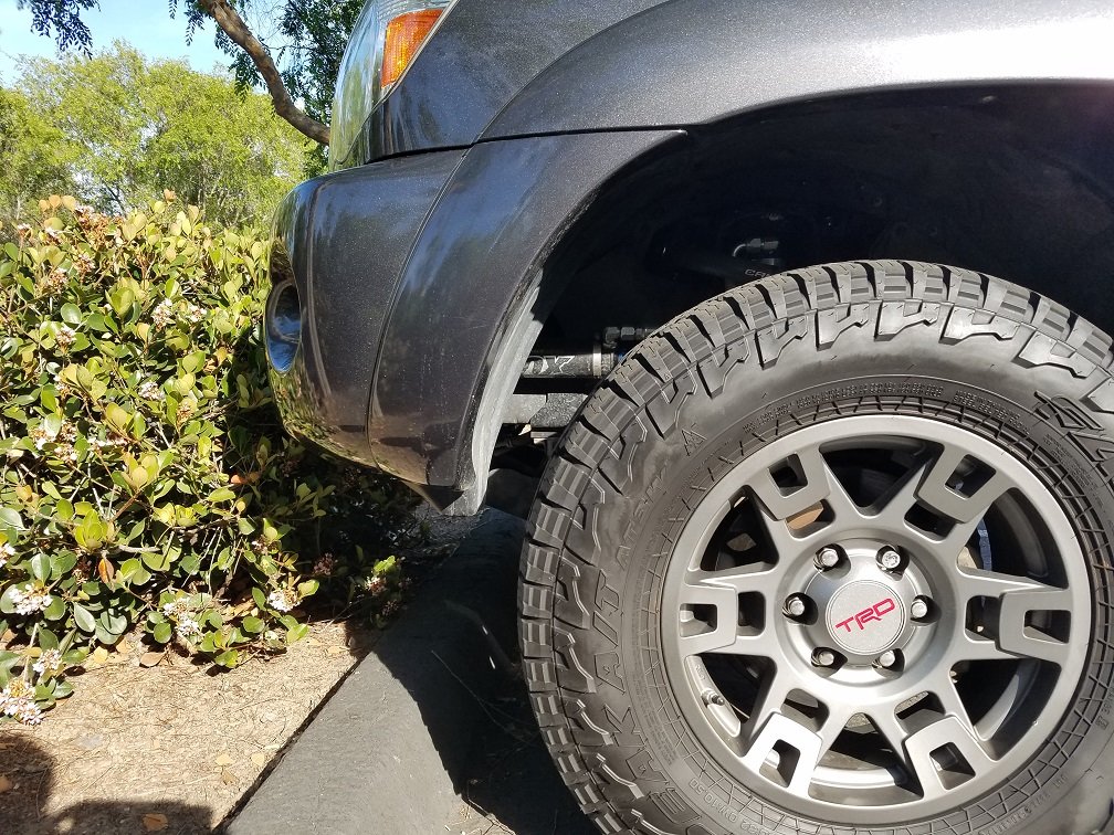 Front_Tire_Clearance_L.jpg
