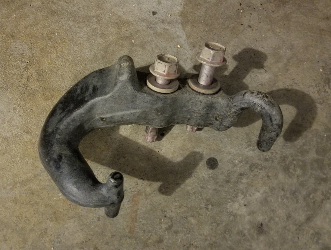 front_tow_hook.jpg