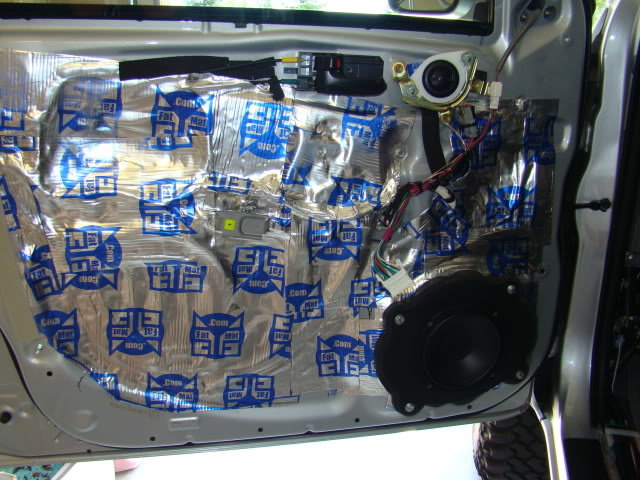 FrontLeftDoorFull_c53fe01546781d234eb735fc04a46e759f52cb4a.jpg