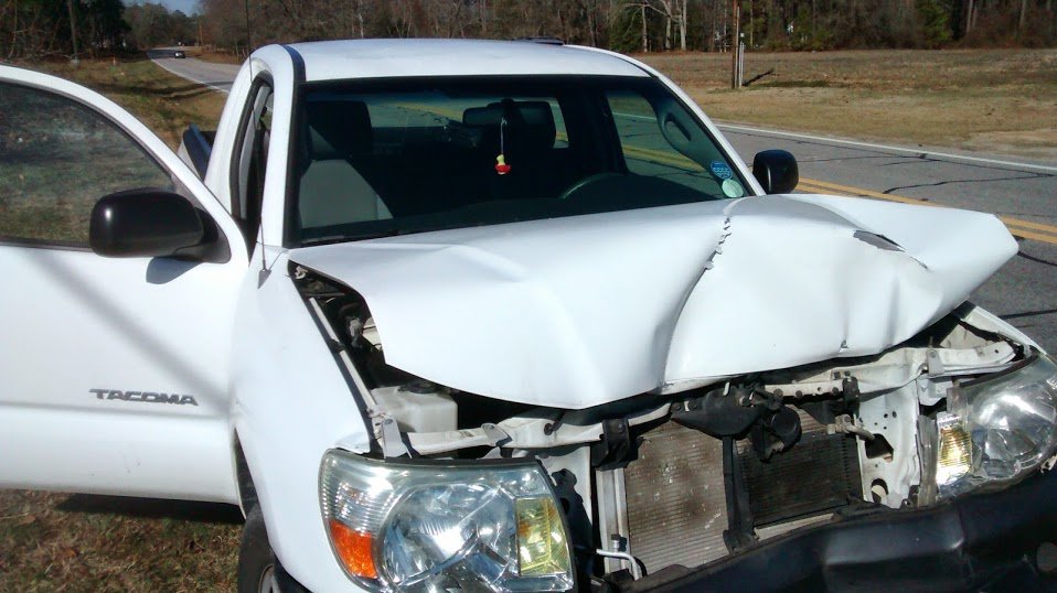 FrontofTruckCloseup_c524f2178d0c389dd876a684d1f057f01d9c5157.jpg