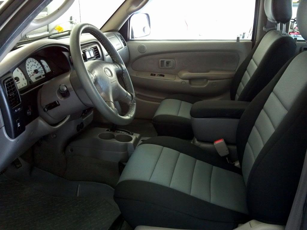 FrontSeatCovers_255aaf41f99d489c3be5f8daaf733928e6f9f49e.jpg