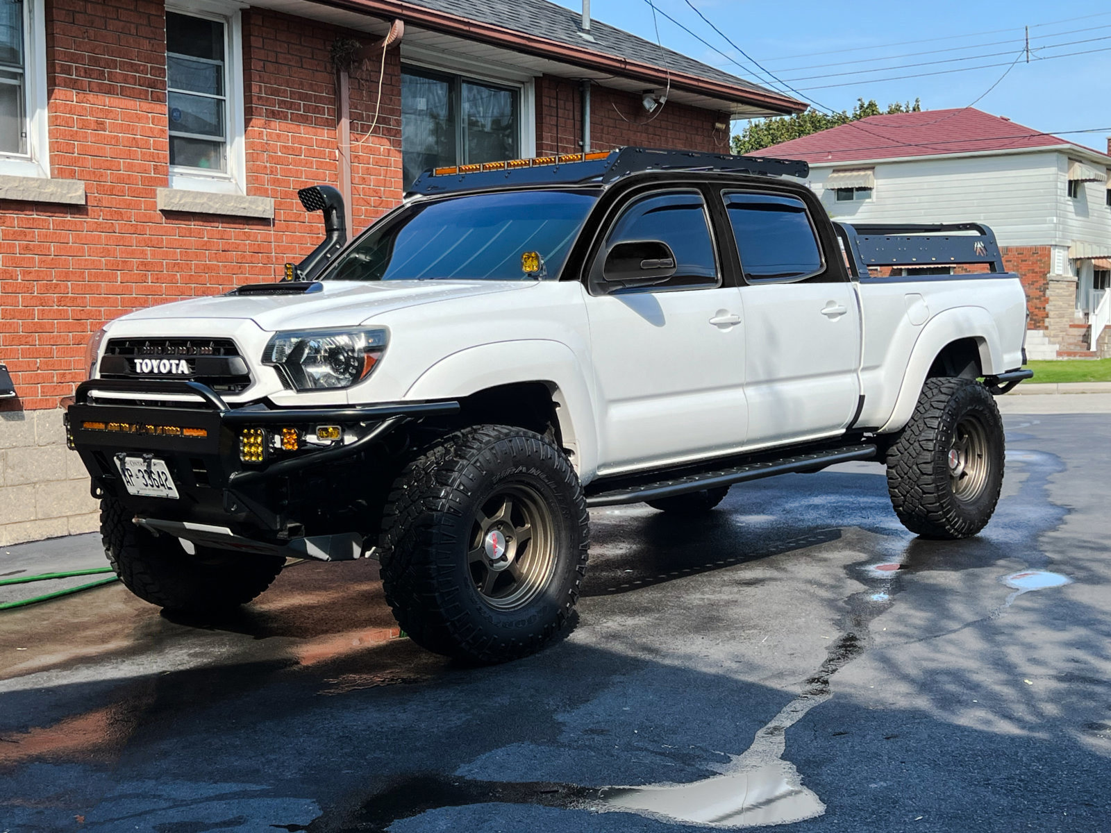 FRONTVIEW_wBLKTOP.jpg