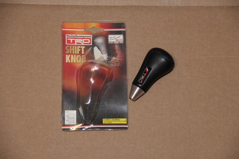 FS_Taco_TRDShiftKnob_zps993a0384_2251861f04fe110fa356eb1514314b6456de3979.jpg