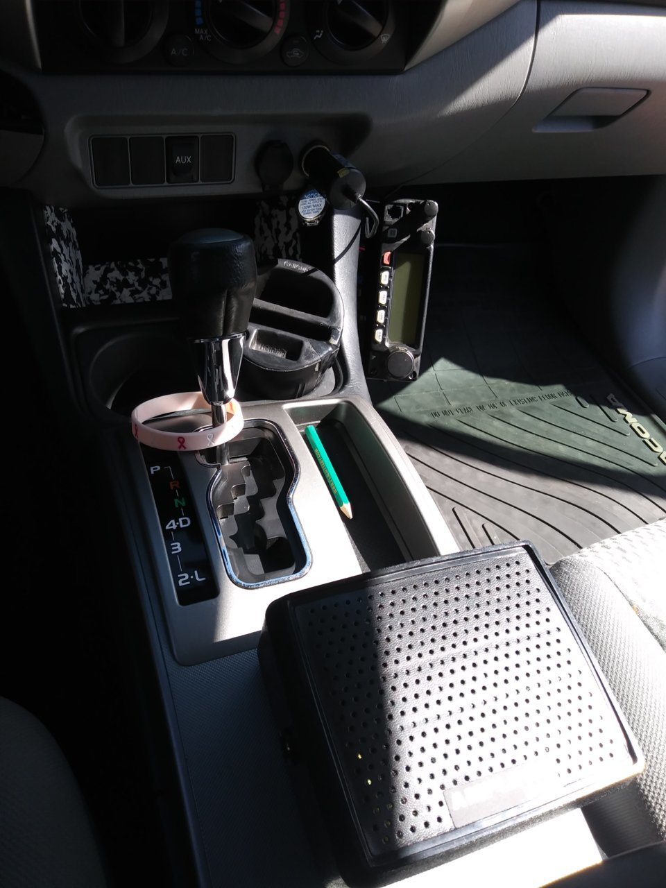 FT2800m with speaker.jpg