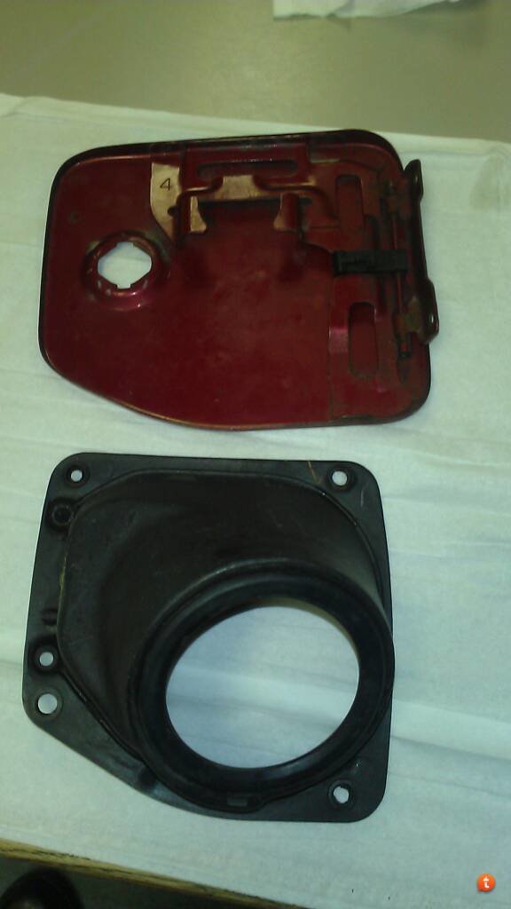 fuel inlet housing.jpg