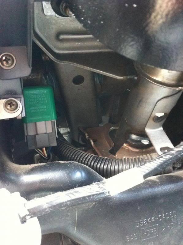 Fuel Pump Relay Location.jpg