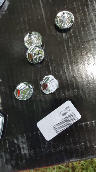 Fuel wheels plastic nuts.jpg