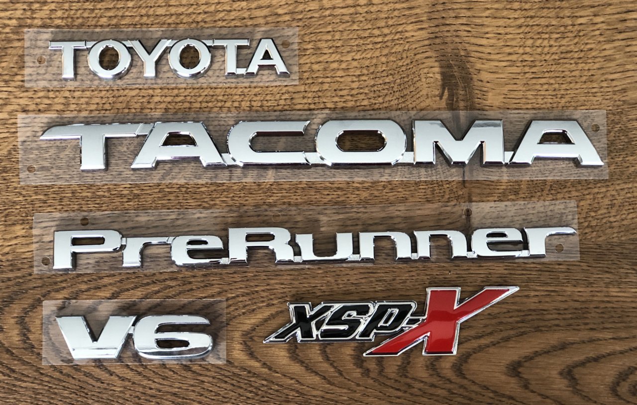 2000 Toyota Tacoma Emblems