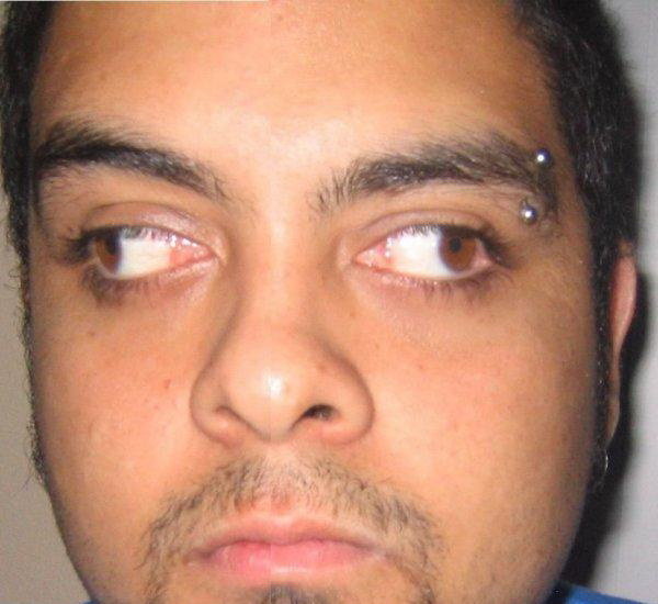 funny-cross-eyed-people10.jpg