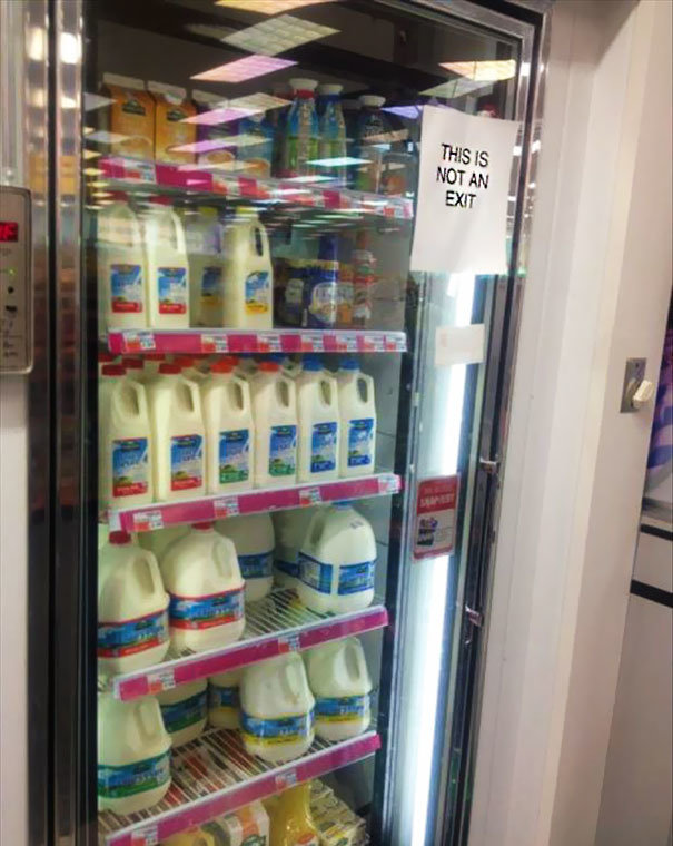 funny-stupid-signs-useless-pointless-45-571f1c7521633__605.jpg