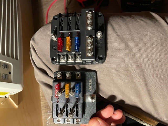 Fuse block.jpg