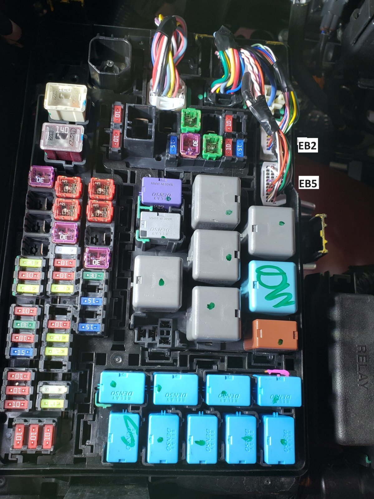 Fuse-Relay Box Eng Comp EB2-EB5.jpg