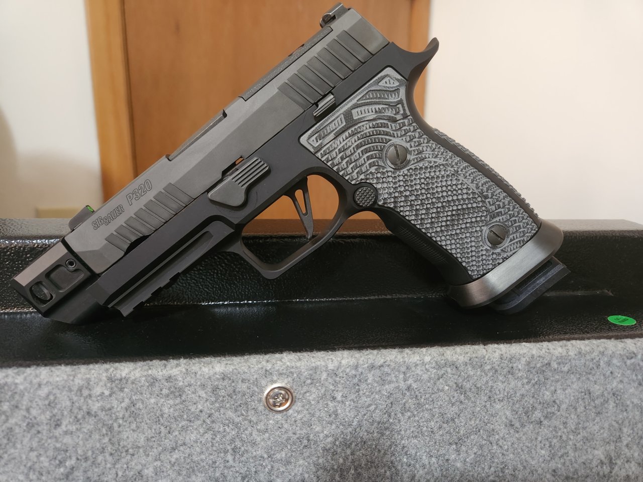 G10P320.jpg