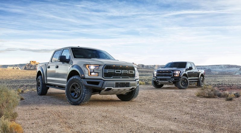 gallery-1452486465-2-truck-raptors-cliffs-handheld-0005-2500px.jpg