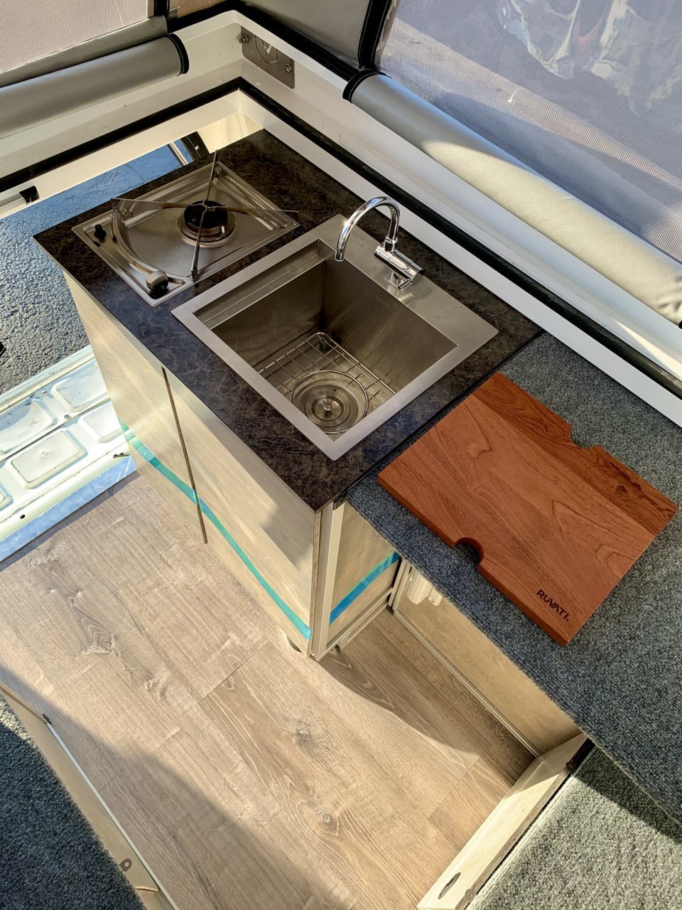 galley06.jpg