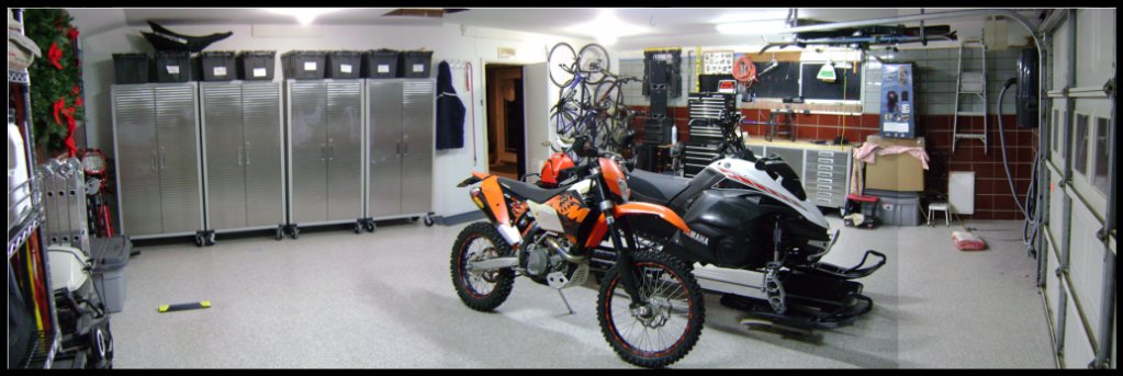garage-1_d13c4f7bedbdf8057ea105ed30f4fdb3806d559f.jpg