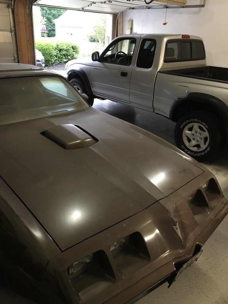 garage1.jpg