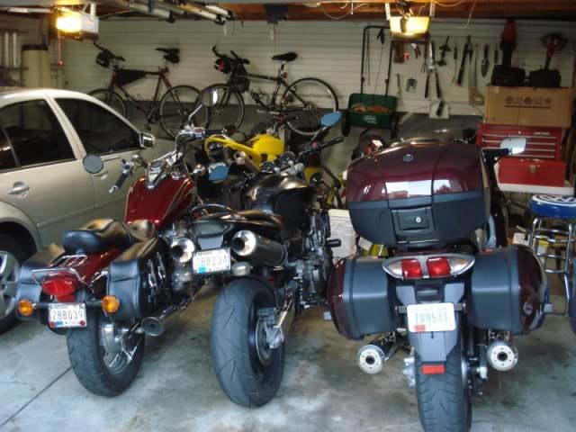 Garage_a918018dd66dc1a1a095e549c5ea9f12af8e2cc5.jpg