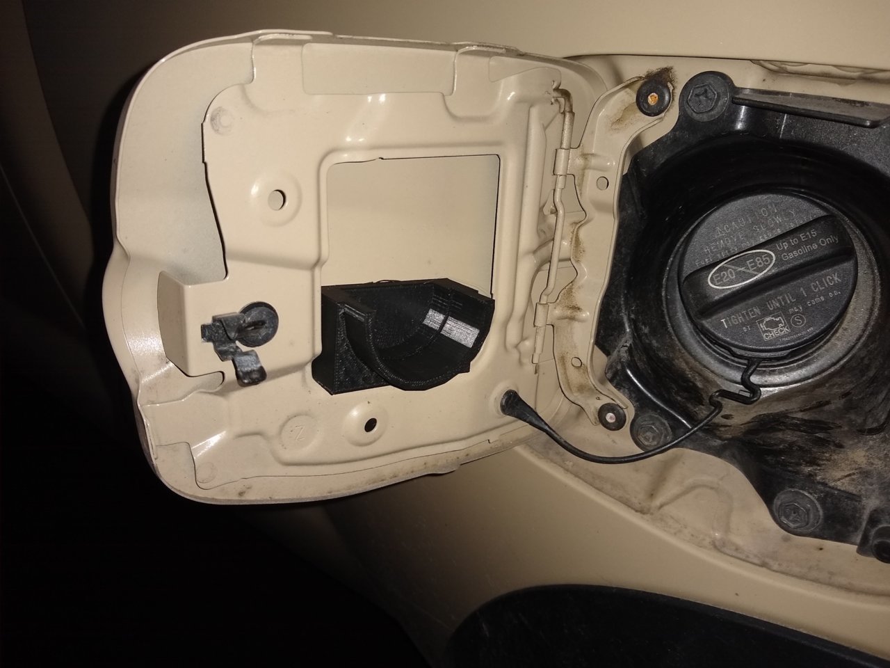 gas cap 2.jpg