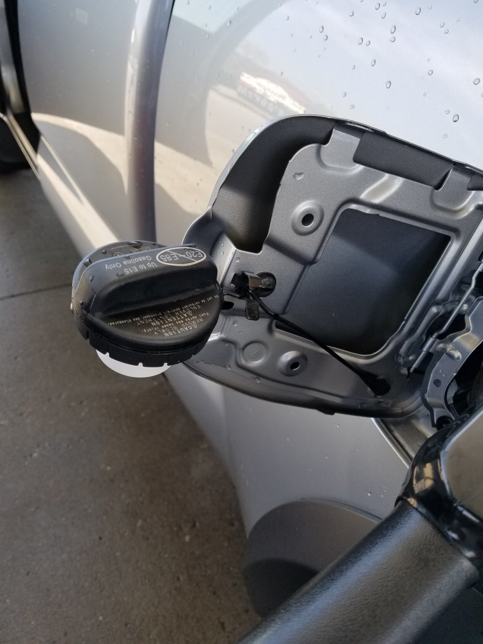 Gas cap.jpg