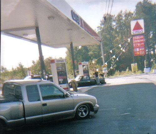 gas_b04ba2939e187eb5fdaa4450636ecdc3f43ba380.jpg