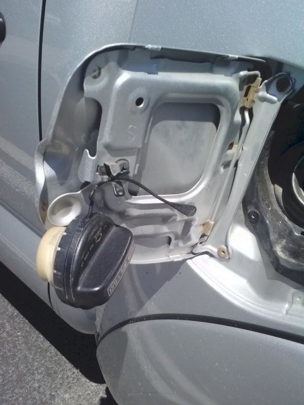 GasCap_88c39bbd616722149bcb8ebb67e7f88123c40d42.jpg