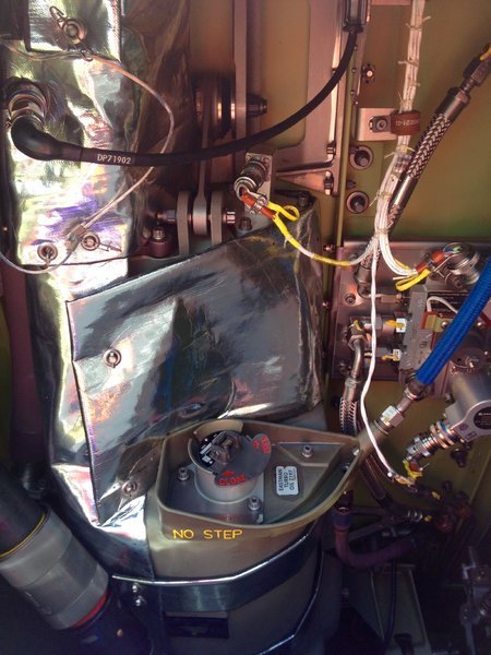 GE90-110 OILSERVICE.jpg