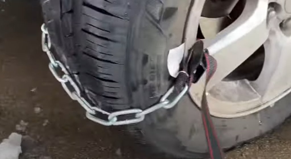 Ghetto_Tire_Chains.png