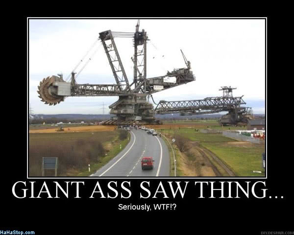 Giant_Ass_Chainsaw_Thing_c31ef318f2d6c8a86333d51b1177b4b1ae5541e5.jpg