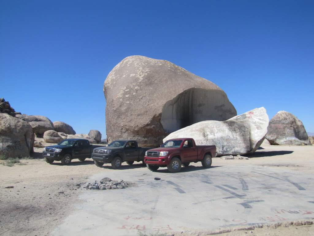 GiantRock007_560b3d10ee0c8487fa86c4d7626c6e7288a47380.jpg