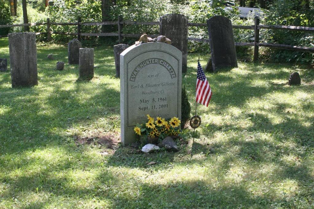 gillette_memorial_1_6682c941f24de7586886e55182169662a9ce3ce2.jpg