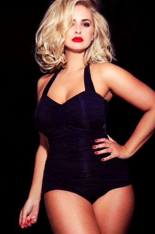 Gina-Swire-Beautiful-in-swimwear.jpg