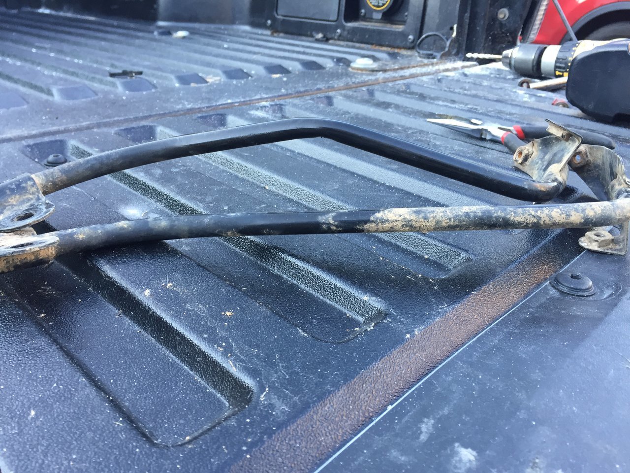Glass front brace bent comparison.jpg