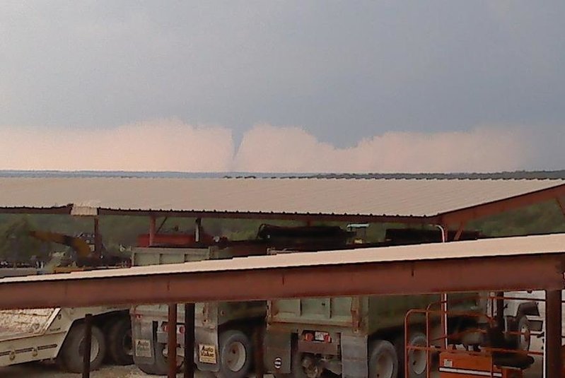 Glen Rose Tornado-2.jpg