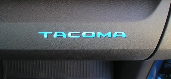 GloveBox2_2150092db524836998d3ae18fcb5b4ebe615ff92.jpg