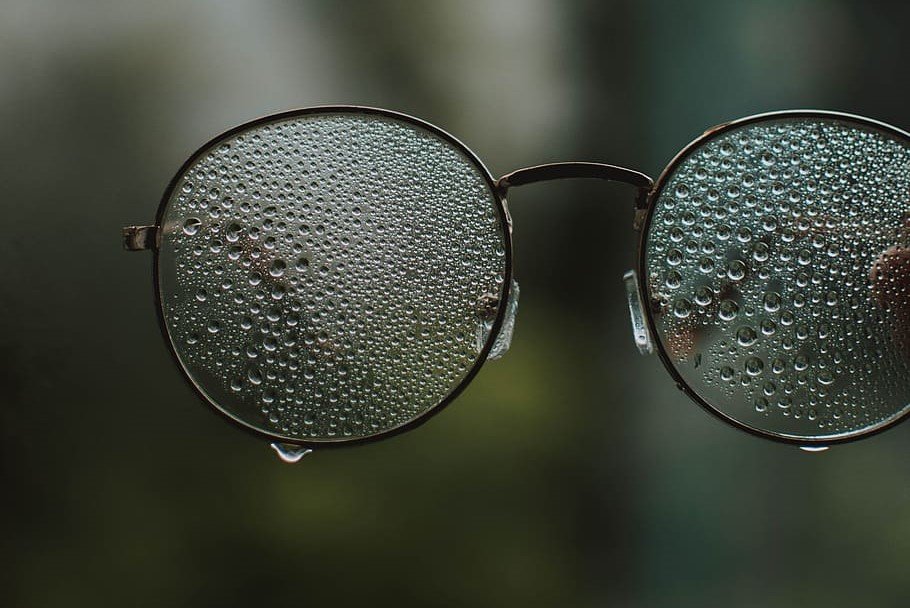 Goggle_with_fog_on_it_1.jpg