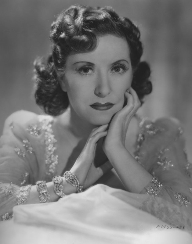 gracie-allen-9542415-2-raw.jpg