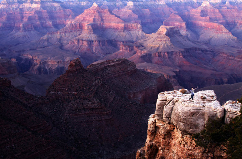 Grand_canyon_from_Bright_Angel.jpg