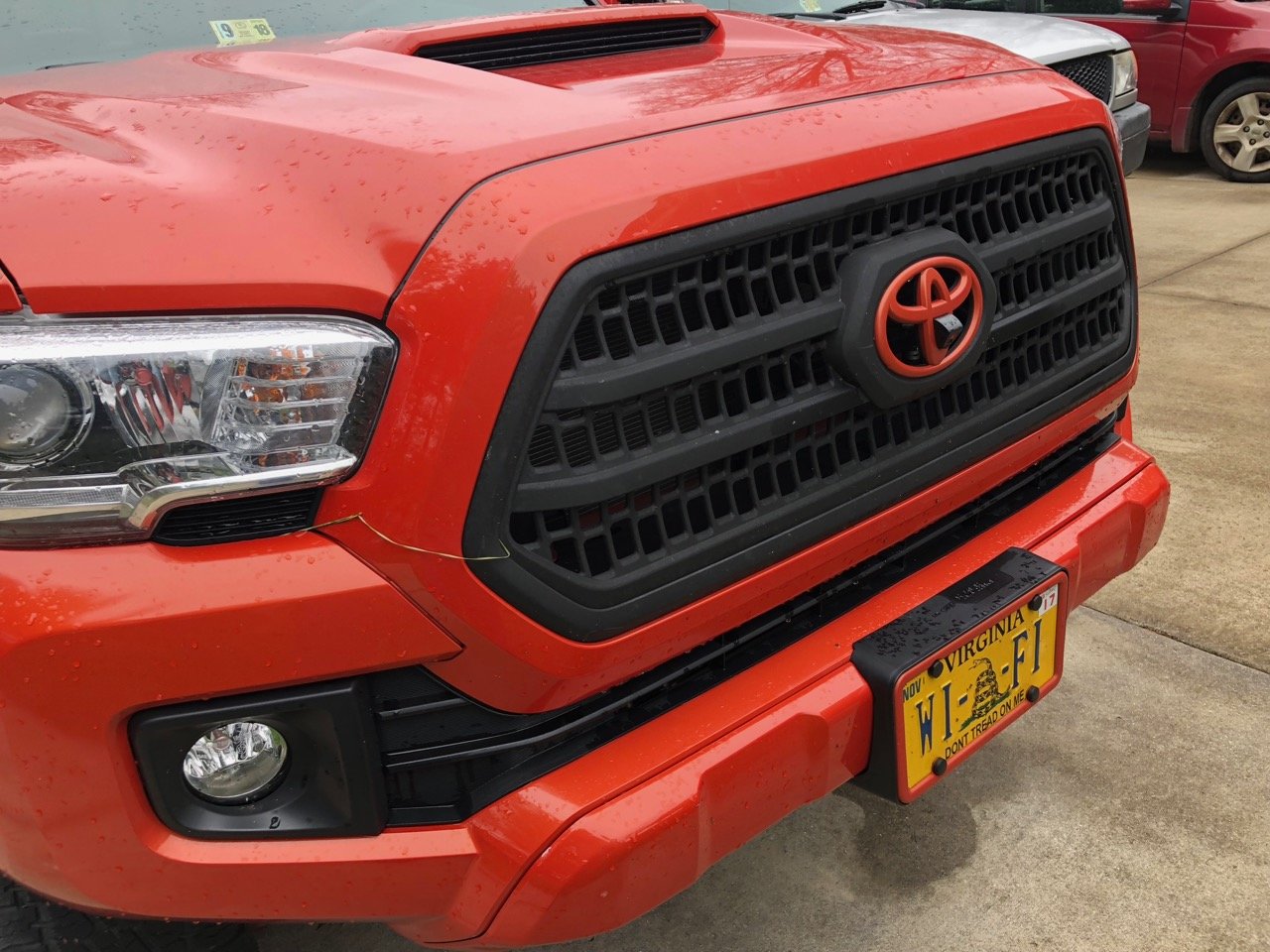 Grille angle.jpg