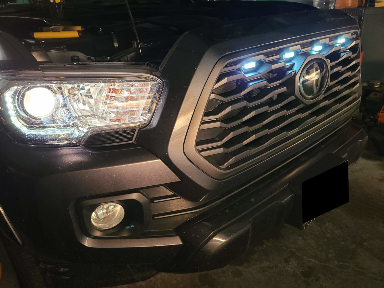 grille_lights.jpg