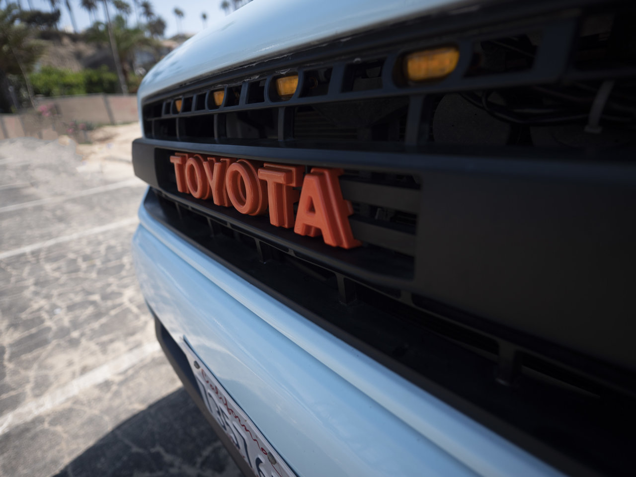 grille_sideview.jpg