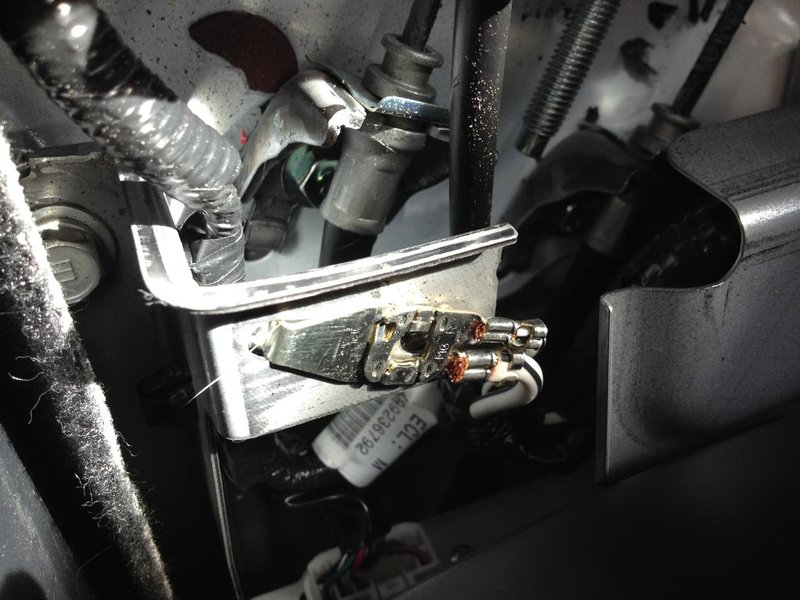 Grounding Wire Location.jpg