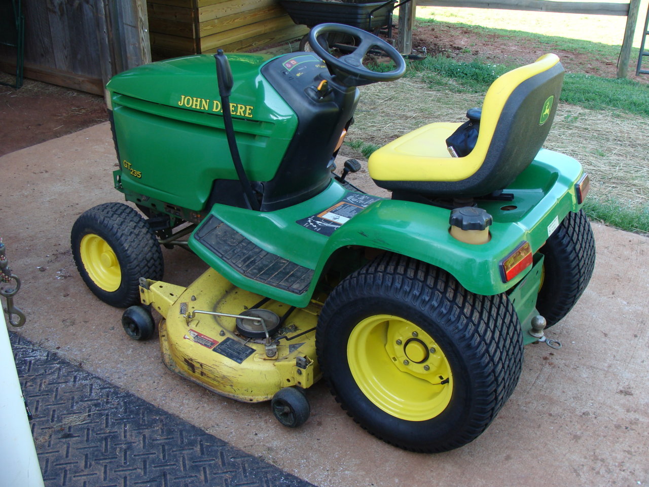 GT235 005.jpg