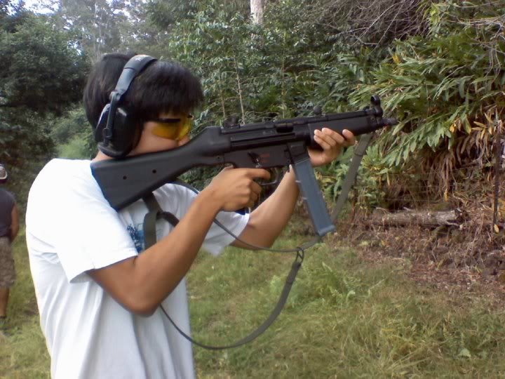 gun4_c4078f515e3d22e719c2d9062eeb133ec3522a6f.jpg