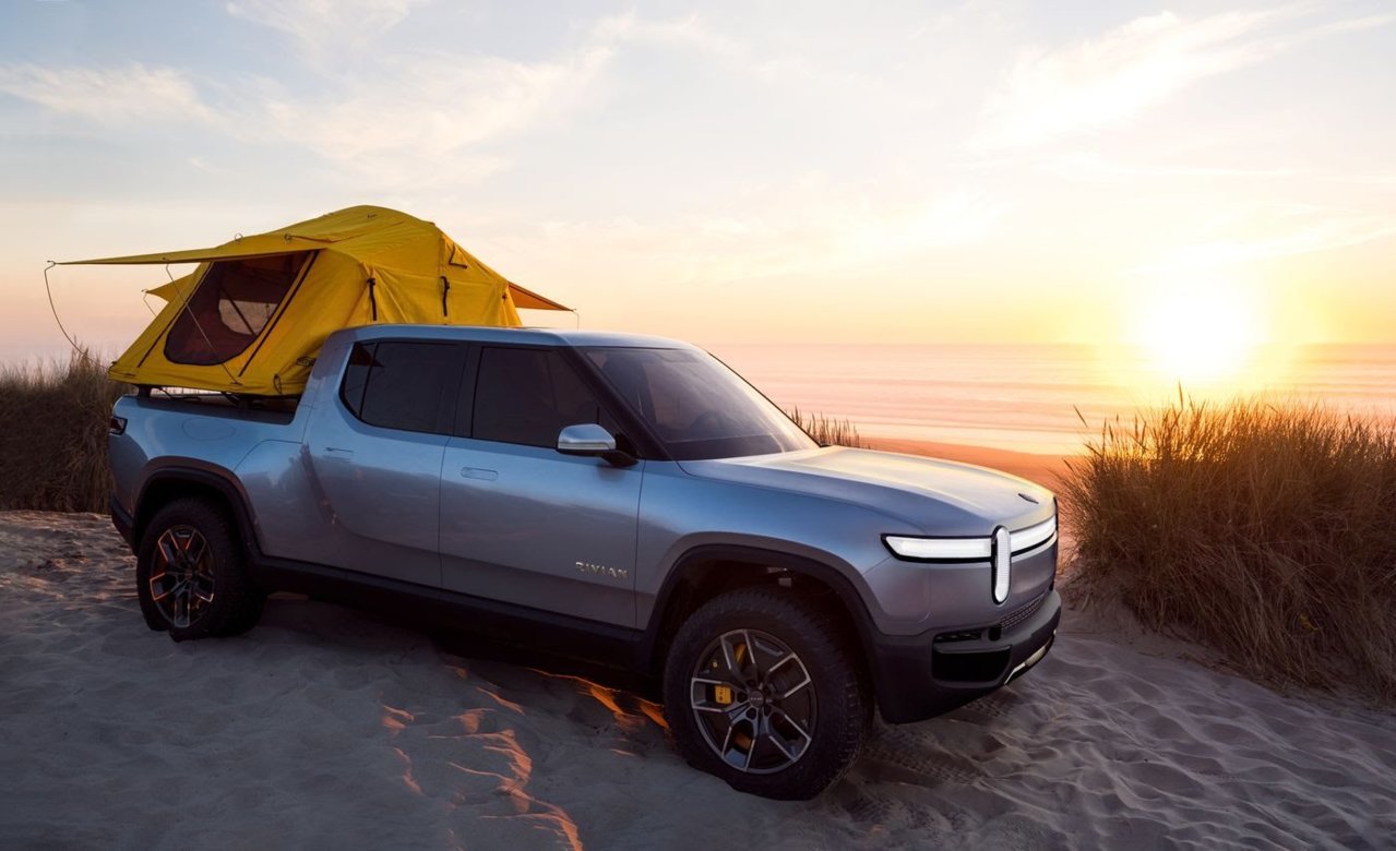 H._Rivian_R1T_Beach.jpg